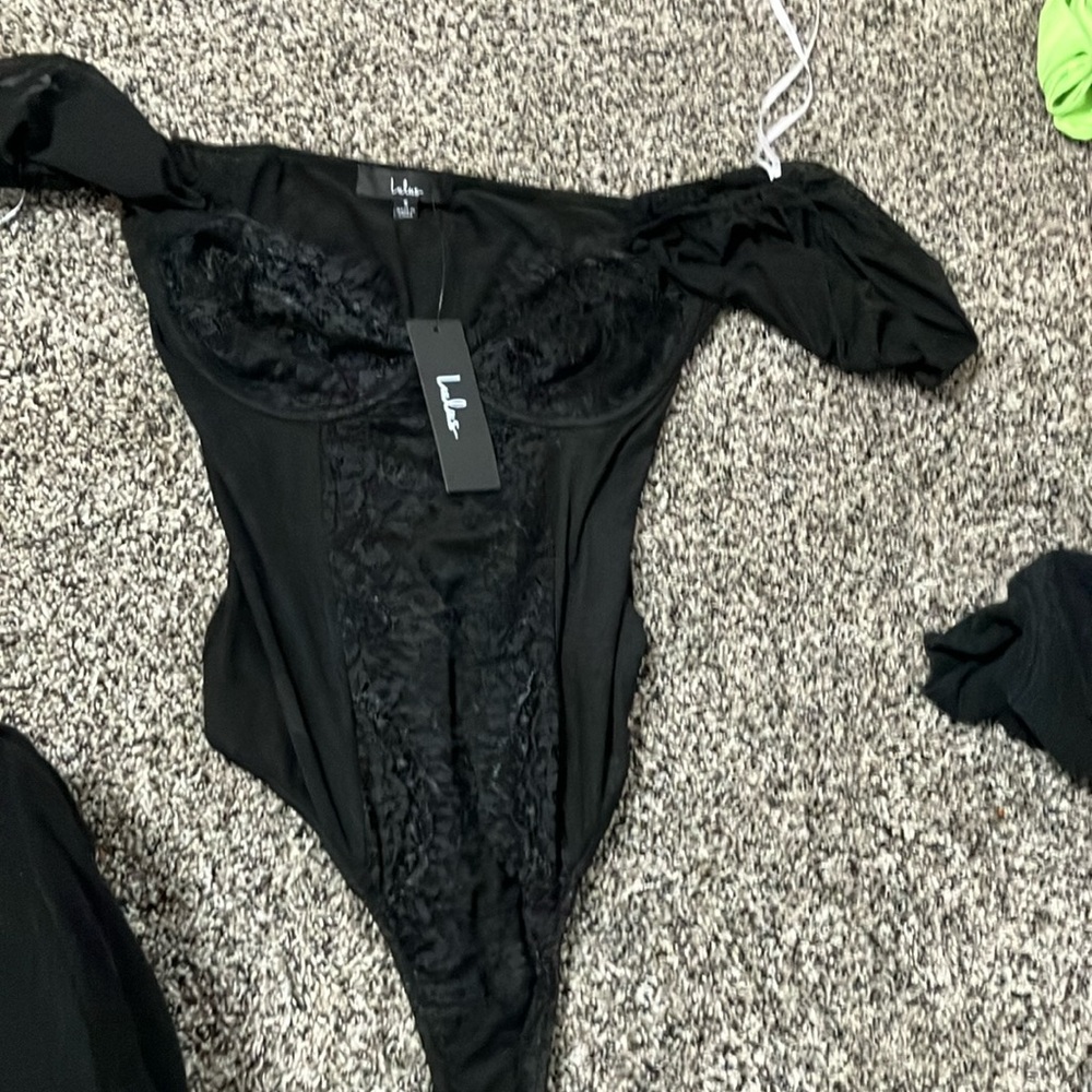 Lace body suit